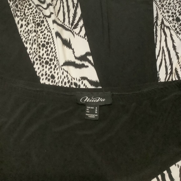 NUEVA BLAK AND WHITE ELASTIC SKIRT/ Size 8 - Picture 5 of 9